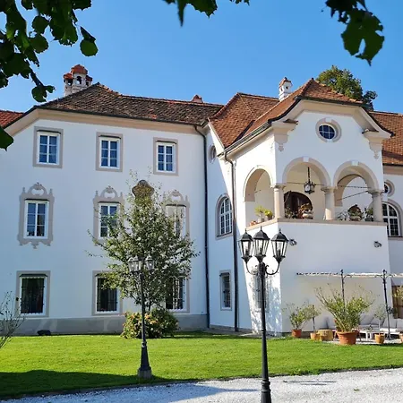 Gewerkenschloessl Zeilinger Bed & Breakfast 4*