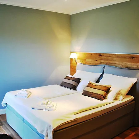 Bed & Breakfast Gewerkenschloessl Zeilinger Knittelfeld